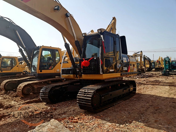 Caterpillar cat320d excavator