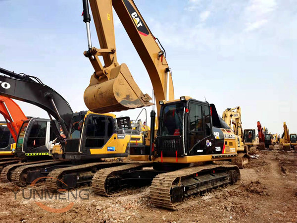 CAT320D excavator
