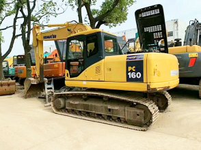 Komatsu PC160-7 Excavator