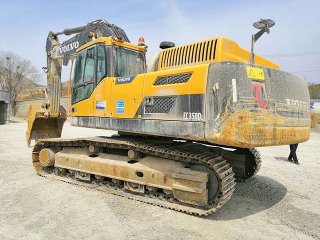 Volvo EC350DL Excavator