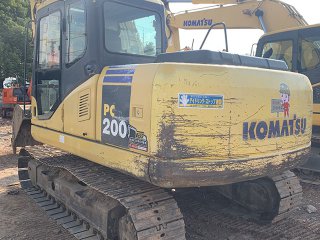 Komatsu PC130-7 Excavator