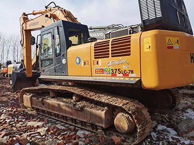 Hyundai 375-7 Excavator