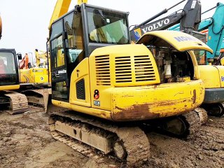 Komatsu PC70-8 Excavator