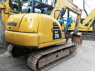 Komatsu PC70-8 Excavator