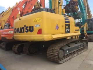 Komatsu PC210-10 Excavator